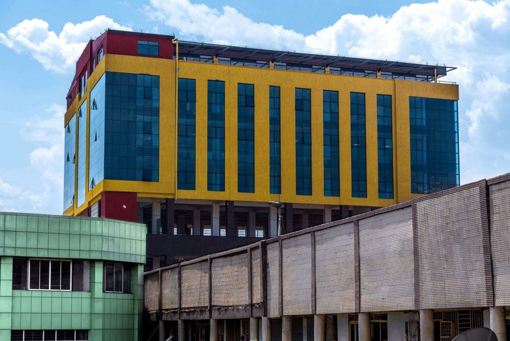 VCON_Market-Plaza-16b-Exterior